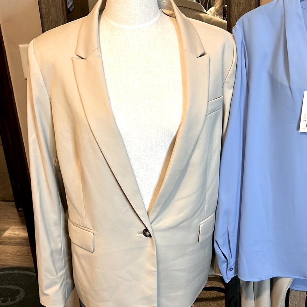 Alex Marie 3 pc suit. Sz 16. Never wore. Straight leg pant. Retail over $300